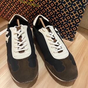 Tory Burch tennis shoes